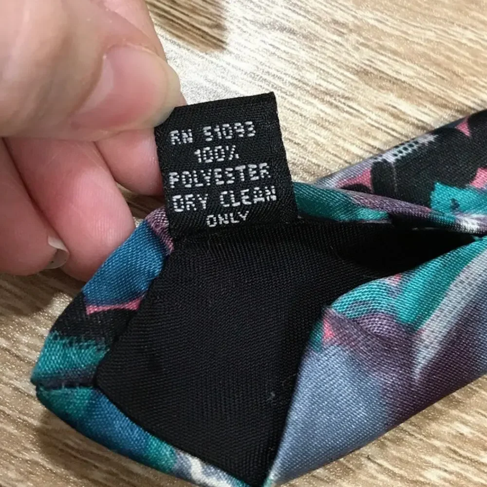 Geoffrey Beene Vintage Classic Floral Necktie